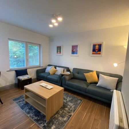 Location Location - Gorgeous 3 Bed Apartment In Кілларні Екстер'єр фото