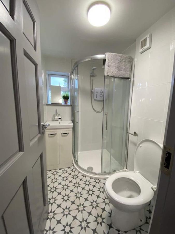 Location Location - Gorgeous 3 Bed Apartment In Кілларні Екстер'єр фото