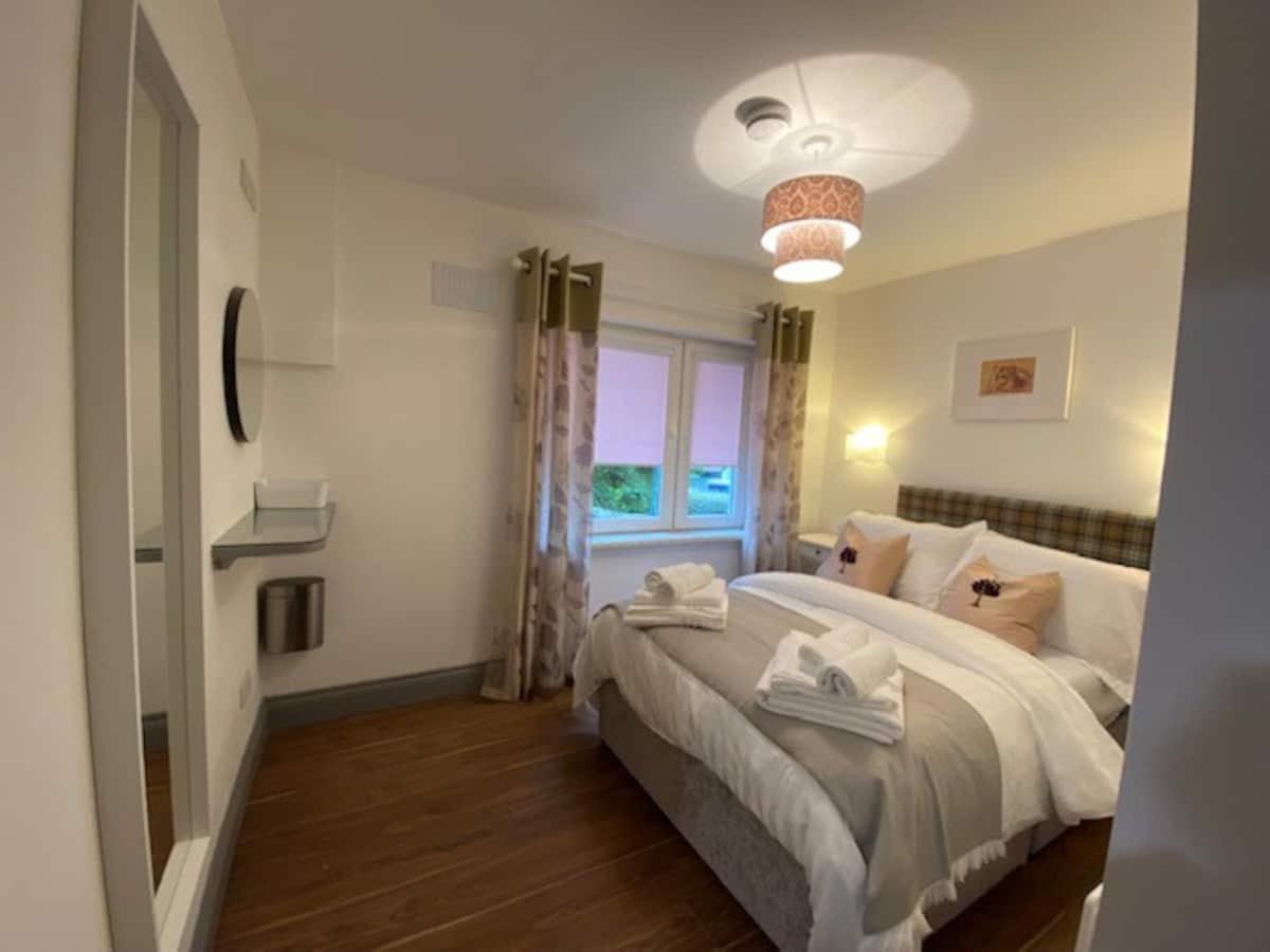 Location Location - Gorgeous 3 Bed Apartment In Кілларні Екстер'єр фото